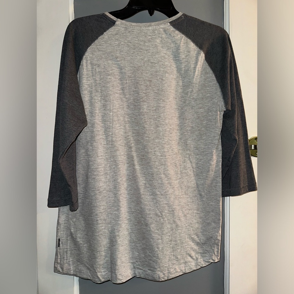 Pug Shirt from Cotton On - Picture 4 of 5